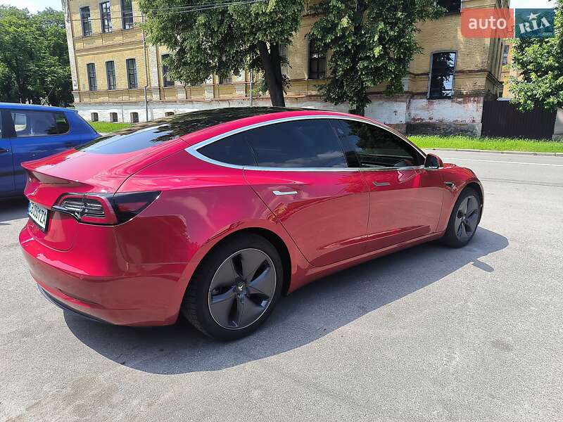 Седан Tesla Model 3 2019 в Києві