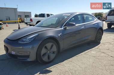 Tesla Model 3  2019