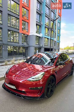 Tesla Model 3  2018