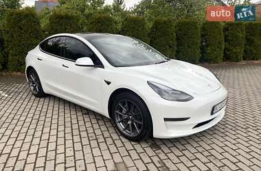 Tesla Model 3  2023