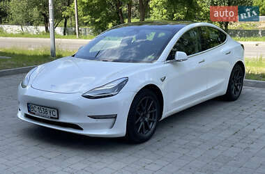 Tesla Model 3  2019