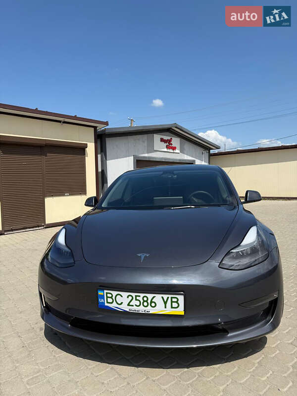 Седан Tesla Model 3 2023 в Жовкве фото Седан Tesla Model 3 2023 в Жовкве