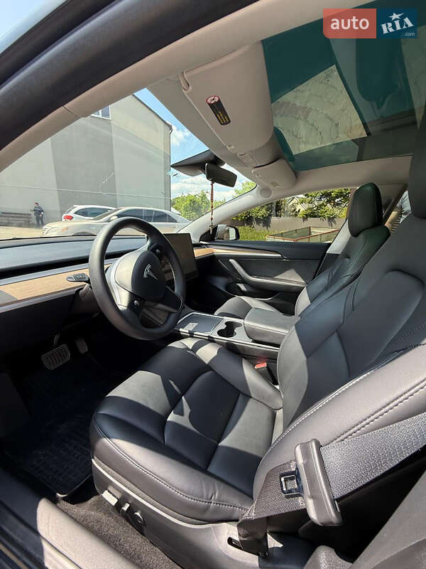 Седан Tesla Model 3 2023 в Жовкве фото 13 Седан Tesla Model 3 2023 в Жовкве