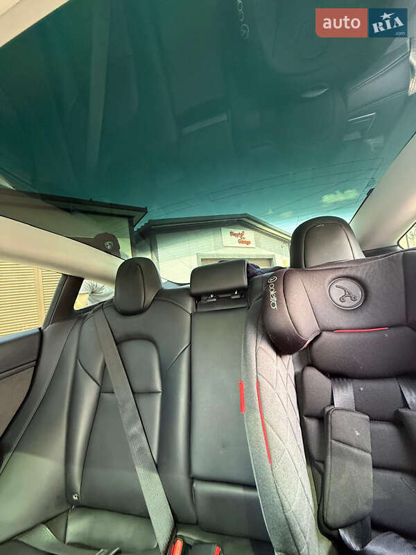 Седан Tesla Model 3 2023 в Жовкве фото 21 Седан Tesla Model 3 2023 в Жовкве