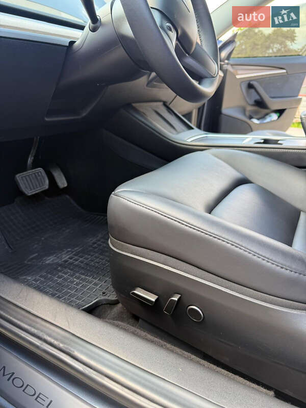 Седан Tesla Model 3 2023 в Жовкве фото 29 Седан Tesla Model 3 2023 в Жовкве