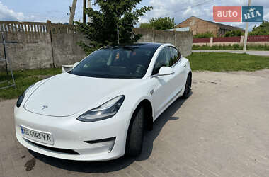 Tesla Model 3  2019