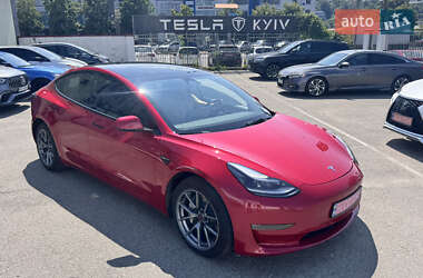 Tesla Model 3  2023