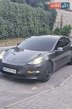 Tesla Model 3  2019