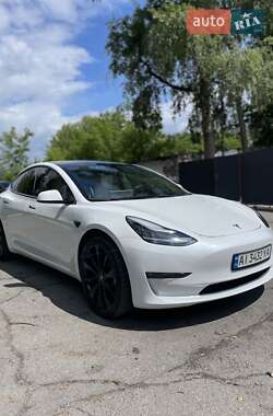 Tesla Model 3  2019