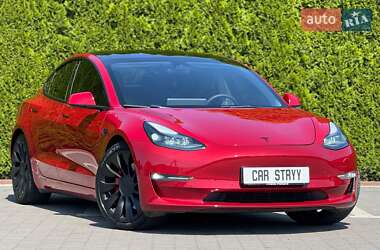 Tesla Model 3  2022