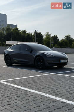 Tesla Model 3  2019