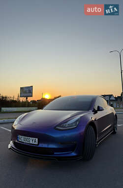 Tesla Model 3  2018