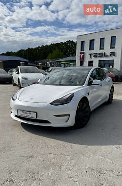 Tesla Model 3  2022