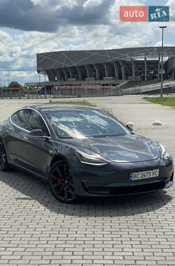 Tesla Model 3  2020