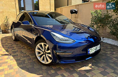 Tesla Model 3  2020