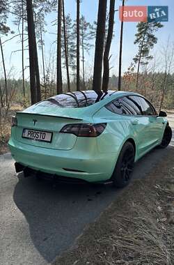 Седан Tesla Model 3 2018 в Вышгороде