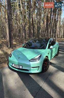 Седан Tesla Model 3 2018 в Вышгороде