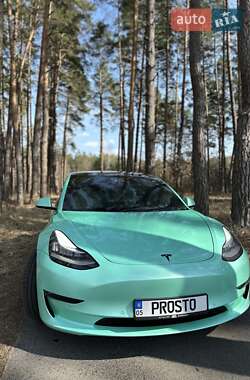 Седан Tesla Model 3 2018 в Вышгороде