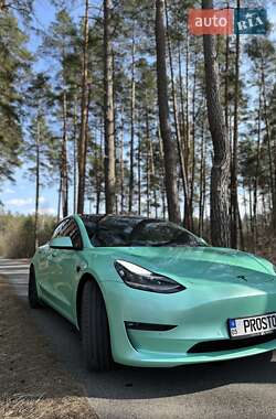 Седан Tesla Model 3 2018 в Вышгороде