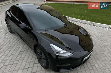 Tesla Model 3  2019