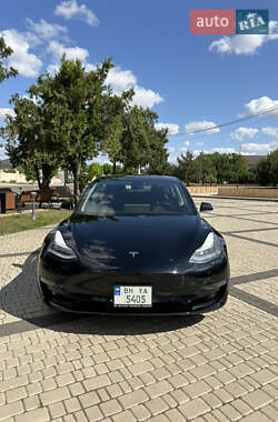 Tesla Model 3  2018