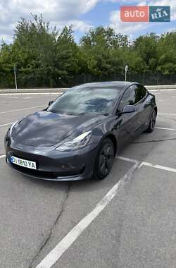 Tesla Model 3  2021