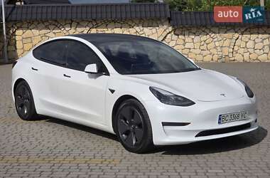 Седан Tesla Model 3 2021 в Львове