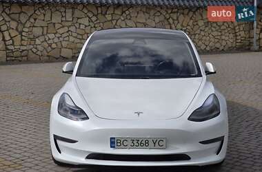 Седан Tesla Model 3 2021 в Львове