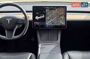 Седан Tesla Model 3 2021 в Львове