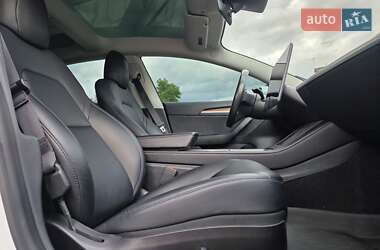 Седан Tesla Model 3 2021 в Львове