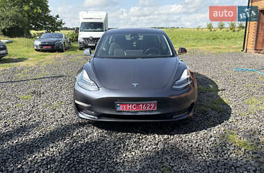 Tesla Model 3  2018