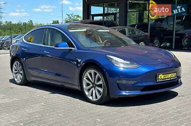 Tesla Model 3  2019