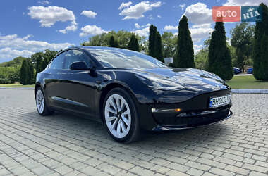 Tesla Model 3  2021