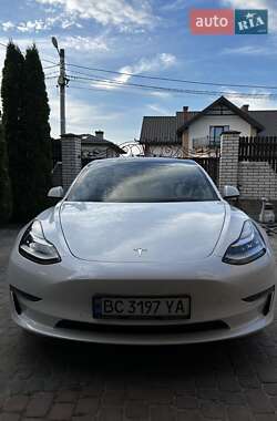Tesla Model 3  2018