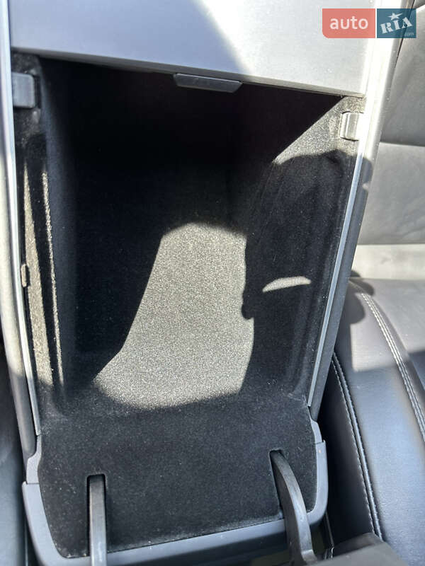 Седан Tesla Model 3 2021 в Днепре