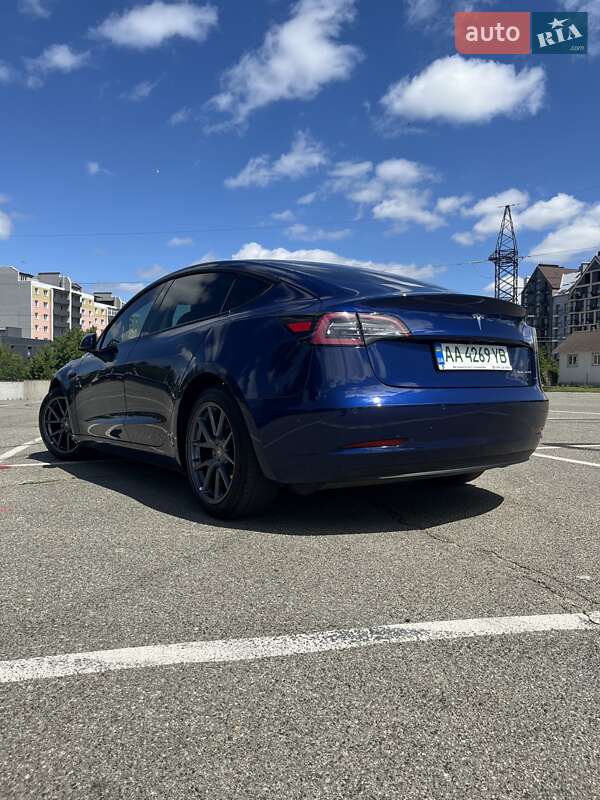 Седан Tesla Model 3 2022 в Киеве фото 4 Седан Tesla Model 3 2022 в Киеве