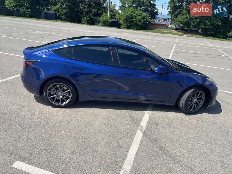 Седан Tesla Model 3 2022 в Киеве фото 7 Седан Tesla Model 3 2022 в Киеве