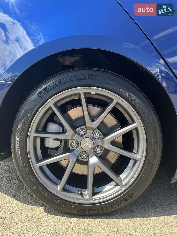 Седан Tesla Model 3 2022 в Киеве фото 8 Седан Tesla Model 3 2022 в Киеве