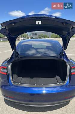 Седан Tesla Model 3 2022 в Киеве фото 12 Седан Tesla Model 3 2022 в Киеве