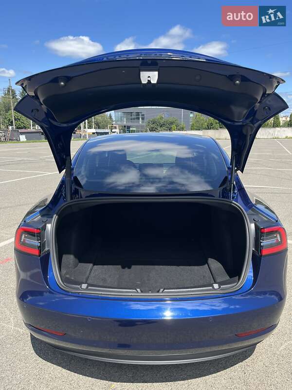 Седан Tesla Model 3 2022 в Киеве фото 12 Седан Tesla Model 3 2022 в Киеве