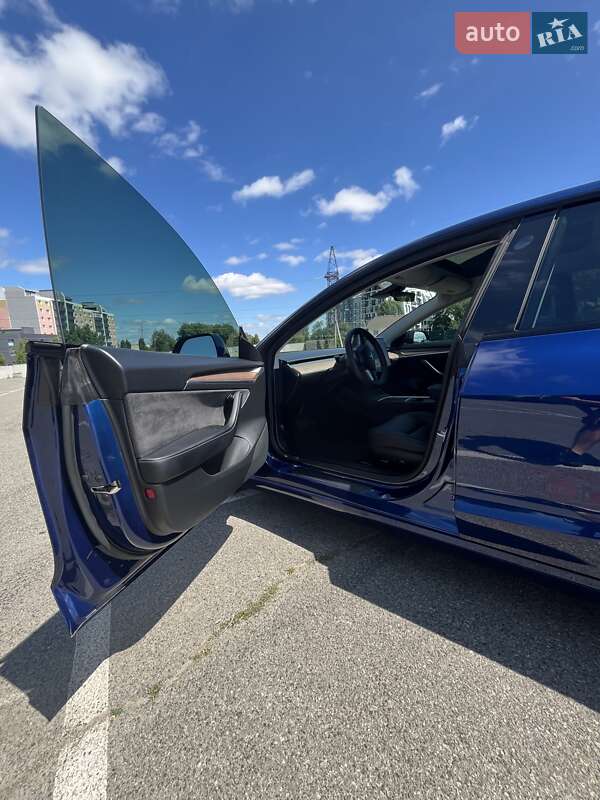 Седан Tesla Model 3 2022 в Киеве фото 17 Седан Tesla Model 3 2022 в Киеве
