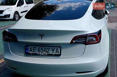 Седан Tesla Model 3 2022 в Днепре