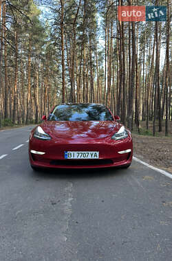 Tesla Model 3  2018