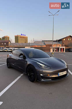 Tesla Model 3  2023