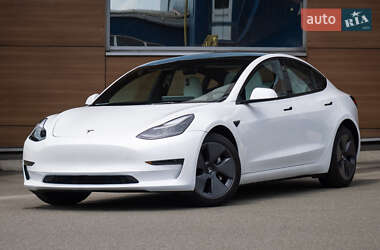 Tesla Model 3  2023