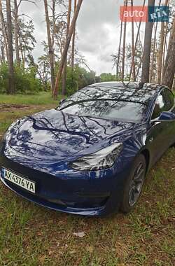 Tesla Model 3  2018