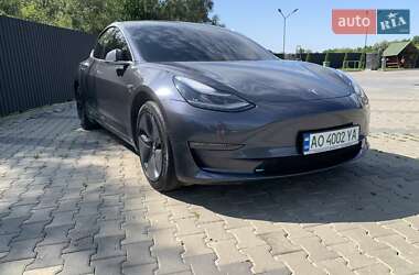 Tesla Model 3  2019