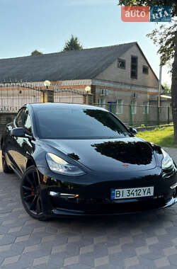 Tesla Model 3  2019