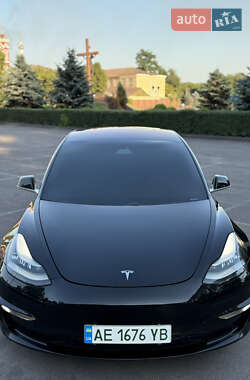 Tesla Model 3  2018