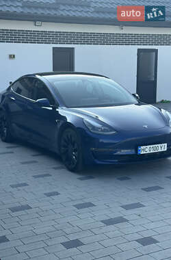 Седан Tesla Model 3 2021 в Львове